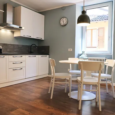 瓦伦纳之家公寓 瓦伦纳