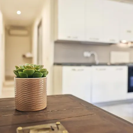 瓦伦纳之家公寓