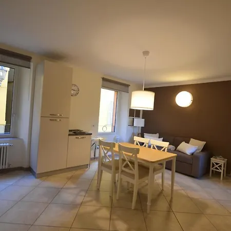 Varennahouse Apartamento Varenna