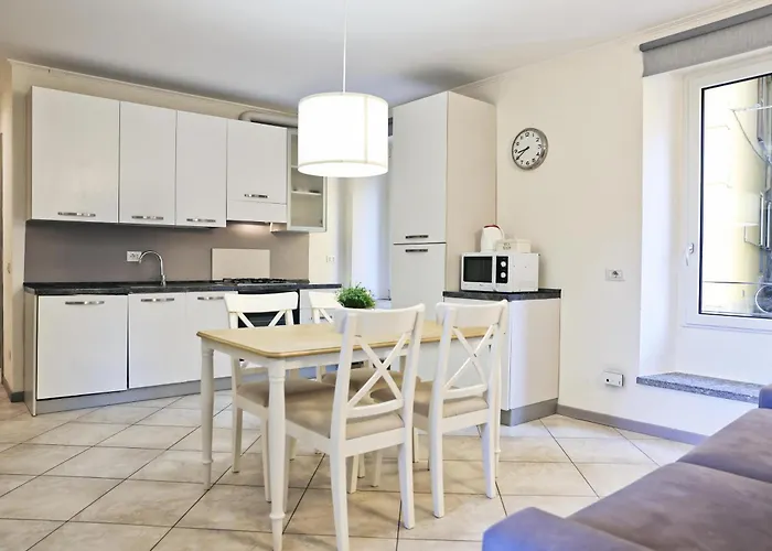 Lägenhet Varennahouse